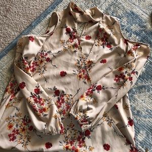 Long sleeve shoulderless top 🌹